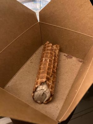 Cannoli at Virtuous Pie  in Vancouver