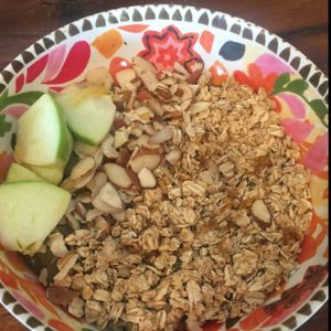 Green Dream Açai Bowl at Alpha Organics Cafe in Towaco