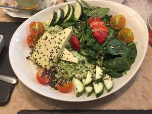 Salada Bee  at 26 Vegan Food Project in Lisbon