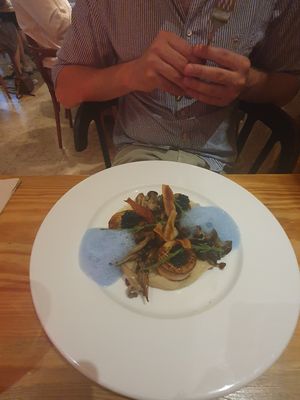 Henry and tony at 26 Vegan Food Project in Lisbon