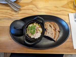 Salade de "polvo" at 26 Vegan Food Project in Lisbon