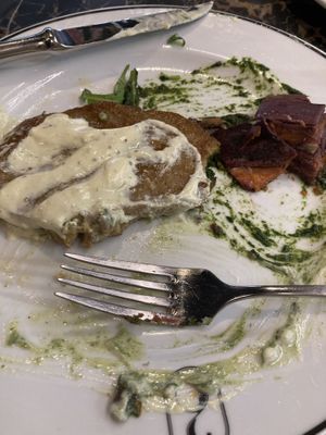 Nom nom  at 26 Vegan Food Project in Lisbon