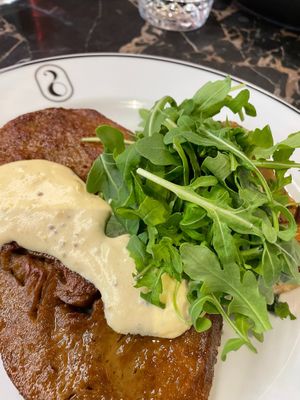 Seitan streak with mustard sause at 26 Vegan Food Project in Lisbon