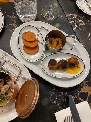 Vegan starter plate, with some traditional Portuguese dishes, but veganized. Everything was super delicious at 26 Vegan Food Project in Lisbon