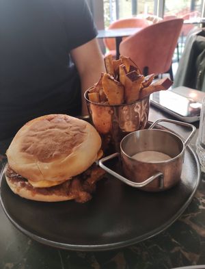 Hamburguesa   at 26 Vegan Food Project in Lisbon