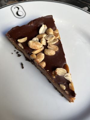 Peanut butter pie (4/5)  at 26 Vegan Food Project in Lisbon