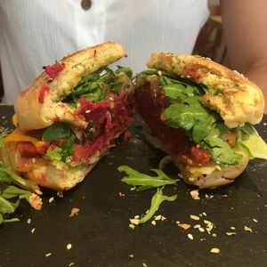 bloody beet burget at 26 Vegan Food Project in Lisbon