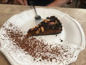 Oreo peanut butter chocolate pie at 26 Vegan Food Project in Lisbon