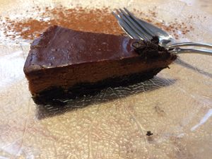 tarte de oreo com manteiga de amendoim e chocolate at 26 Vegan Food Project in Lisbon