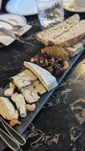 🧀 Cheese Board (17€) at 26 Vegan Food Project in Lisbon