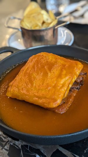 🍞🍅 Francesinha (15€) at 26 Vegan Food Project in Lisbon