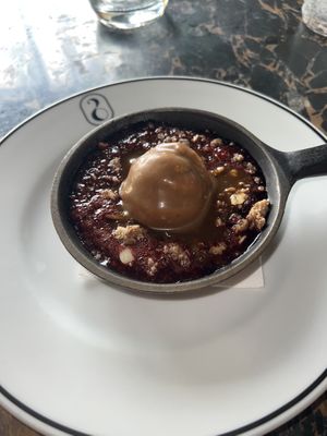 Berry skillet   at 26 Vegan Food Project in Lisbon
