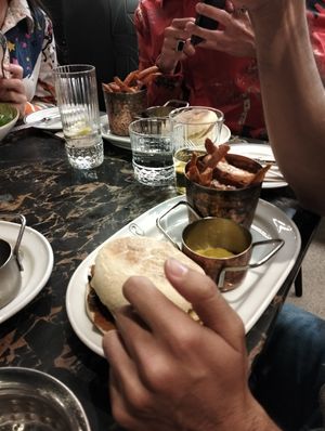 Hamburguesa vegana at 26 Vegan Food Project in Lisbon