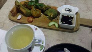 Tempura de Vegetais at 26 Vegan Food Project in Lisbon