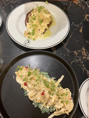 Steak au Paillard (top), Simone (bottom)  at 26 Vegan Food Project in Lisbon
