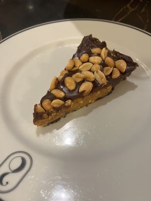 Peanut Chocolate Pie  at 26 Vegan Food Project in Lisbon