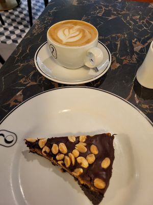  at 26 Vegan Food Project in Lisbon