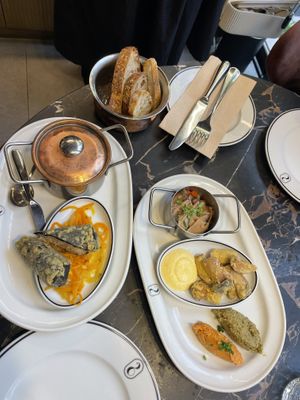 Starter board  at 26 Vegan Food Project in Lisbon