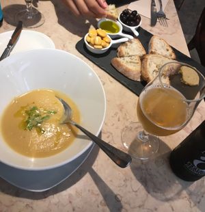 Chickpea soup (daily special) & starter platter at 26 Vegan Food Project in Lisbon