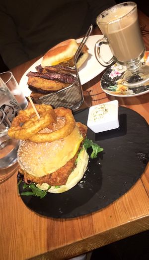 Hamburguesas con patatas dulces. at 26 Vegan Food Project in Lisbon