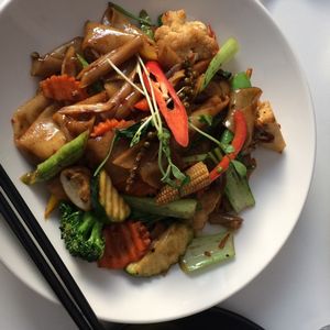 Drunk Noodles (Ki Mao) got me drunk on kindness at Kindness Vegan in Darlinghurst