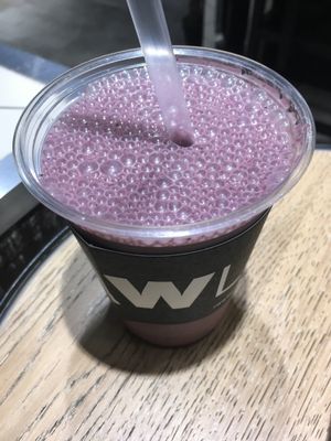 Bluerella smoothie at Rawligion - Tottenham St in London