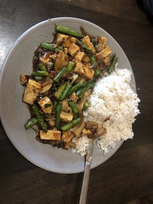 Buddha’s Feast  at DFW - Ling & Louie's - TA in Grapevine