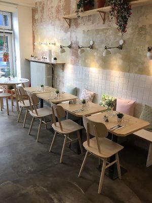 Cosy reception at Flowers Kitchen in Luxembourg City