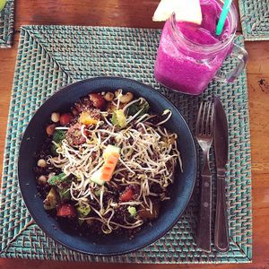 Superfood salad and a pitaya smoothie (with vegan protein powder) at The Cashew Tree in Pecatu