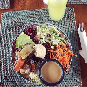 Soul bowl and ";refresher"; juice (pineapple, lime & stuff) at The Cashew Tree in Pecatu