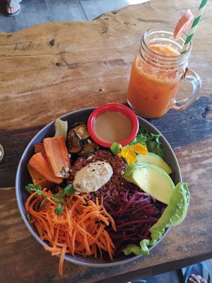 Vegan Bowl at The Cashew Tree in Pecatu