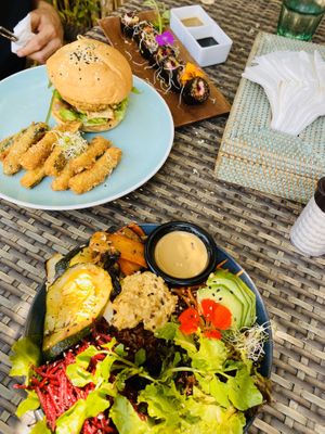 Quinoa Sushi, Tempeh Burger, Zucchini chips, Soul Bowl at The Cashew Tree in Pecatu