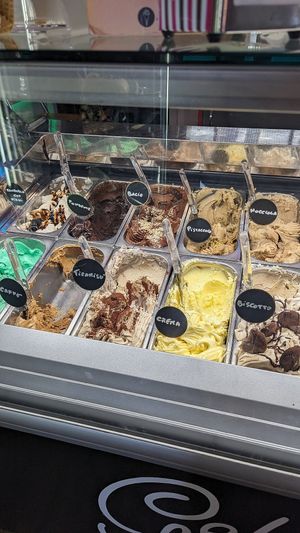 The upper row is Vegan at La Dolce Vita in La Spezia