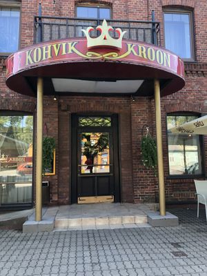entrance  at Kohvik Kroon in Parnu