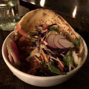 Bol de poulet au beurre at L'Gros Luxe 100% Vege in Montreal