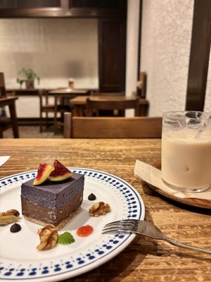 Ginger lassi and chocolate cake   at Kissa Saeki in Hiroshima