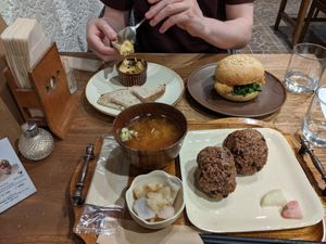 Hummus side, cutlet burger and rice ball set at Kissa Saeki in Hiroshima