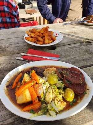 Sunday dinner and salt and pepper chips 🤤 at The Ship Inn in Newcastle Upon Tyne