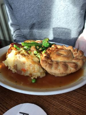 a pot pie and mashed potatoes at The Ship Inn in Newcastle Upon Tyne