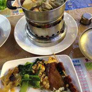 hot pot and others at Jing Xin Yuan - Pure Soul in Kunming