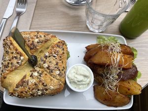 Portobello burger   at Sweet Rawmance in Paris