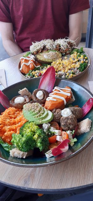  at Sweet Rawmance in Paris