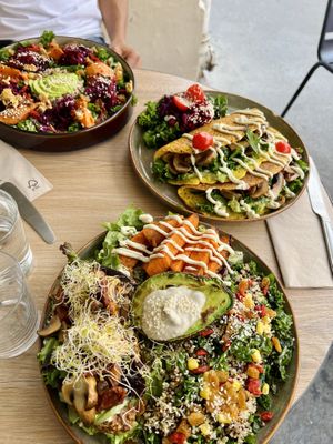   at Sweet Rawmance in Paris