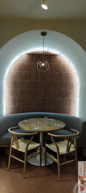 Cosy place at Sweet Rawmance in Paris