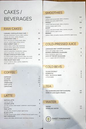 English cake / drinks menu #Veganuary at Sweet Rawmance in Paris