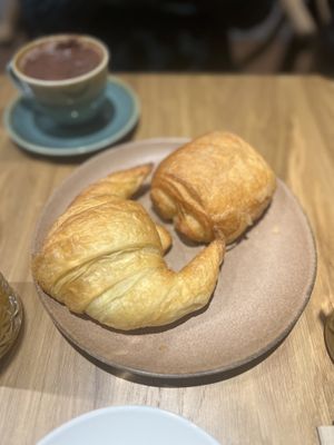 Pastries #Veganuary at Sweet Rawmance in Paris