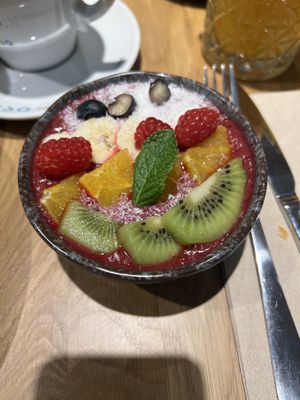 Chia pudding smoothie  #Veganuary at Sweet Rawmance in Paris