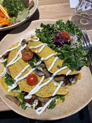   at Sweet Rawmance in Paris