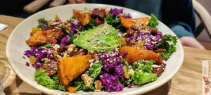 SALADE KALE at Sweet Rawmance in Paris