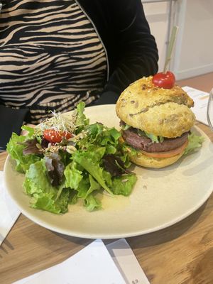 Porto burger  at Sweet Rawmance in Paris